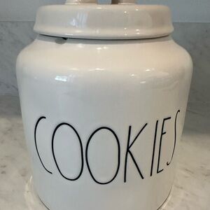 Rea Dunn cookie jar